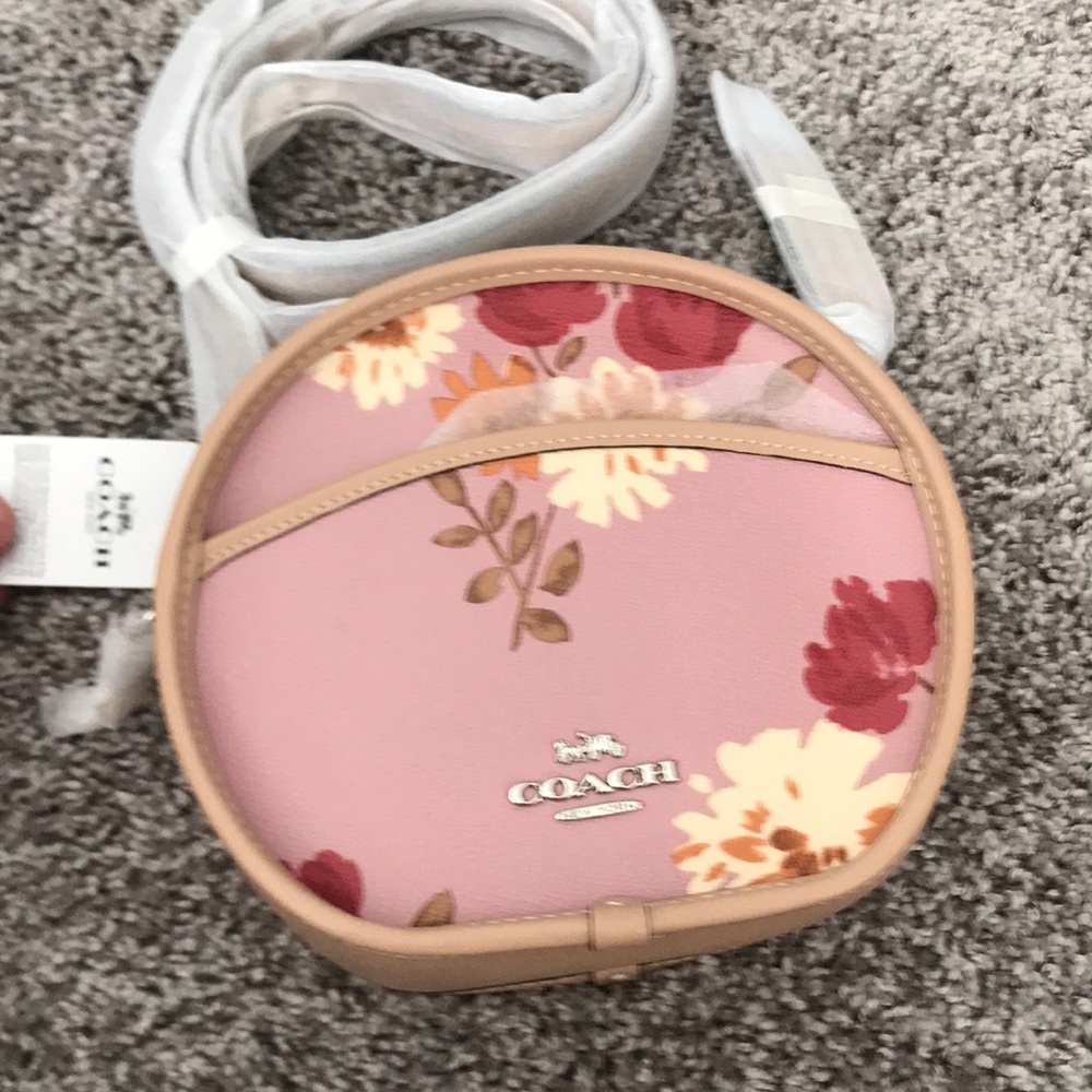 Coach canteen bag